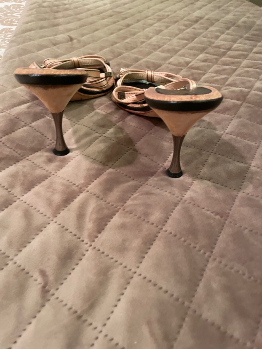 CHANEL Pink Leather Bow Slingback Heels - Picture 6 of 6